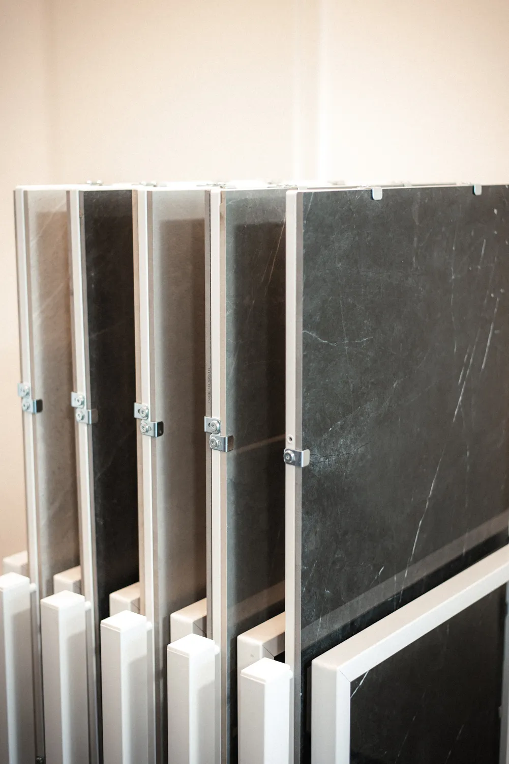 Marmorplatten im Cera-Design